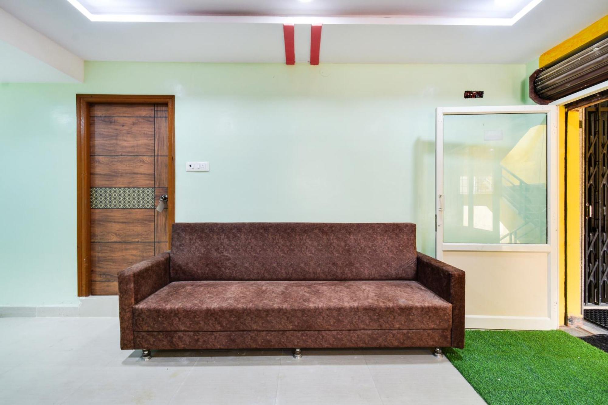 Hotel O Lucky Grand 하이데라바드 외부 사진