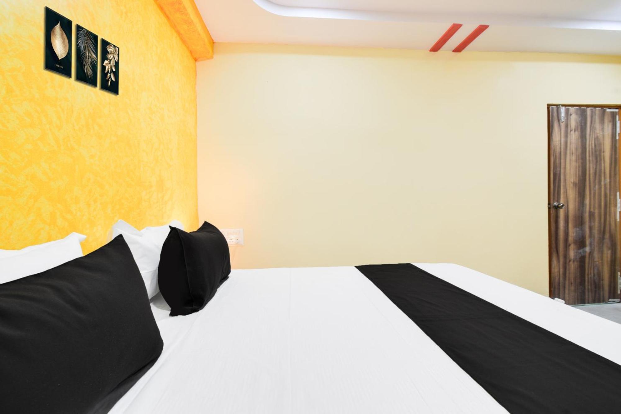 Hotel O Lucky Grand 하이데라바드 외부 사진