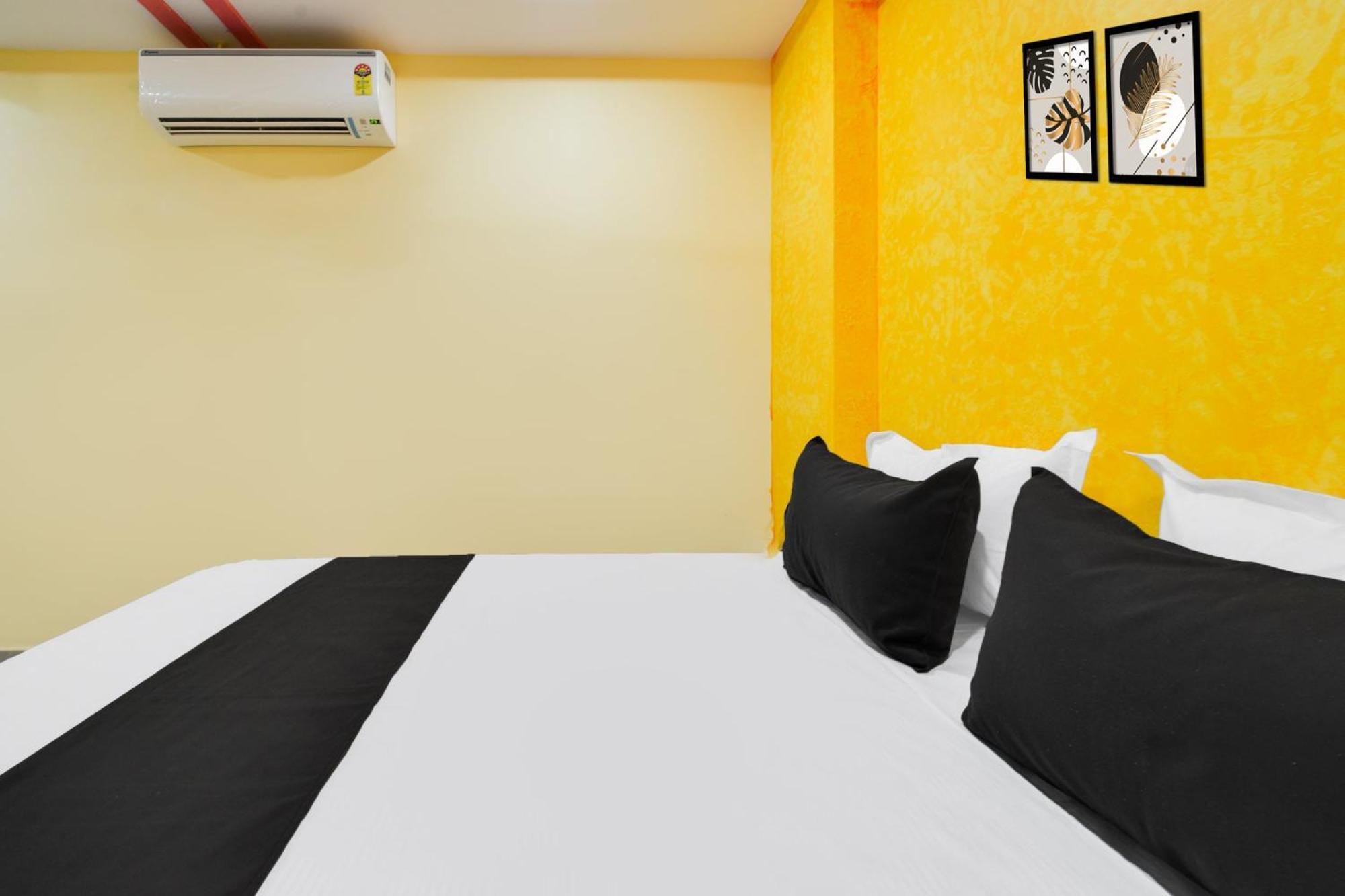 Hotel O Lucky Grand 하이데라바드 외부 사진